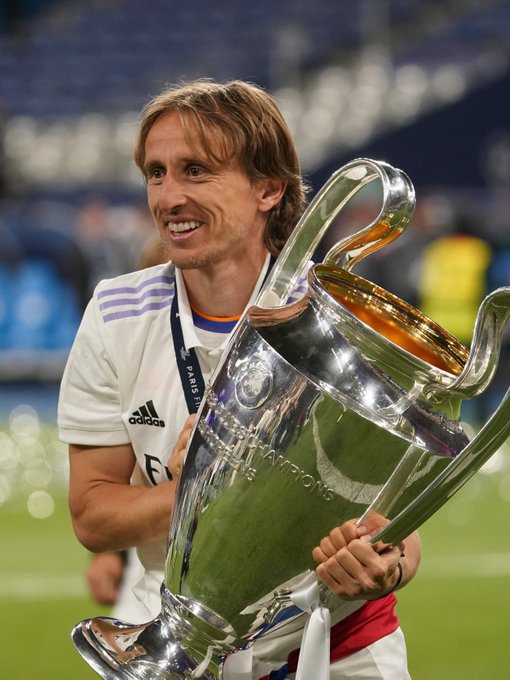 曼城主场7-0狂胜伯恩茅斯